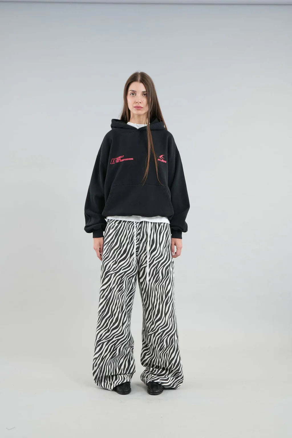 (Vorbestellung) WORLDWIDE HOODIE