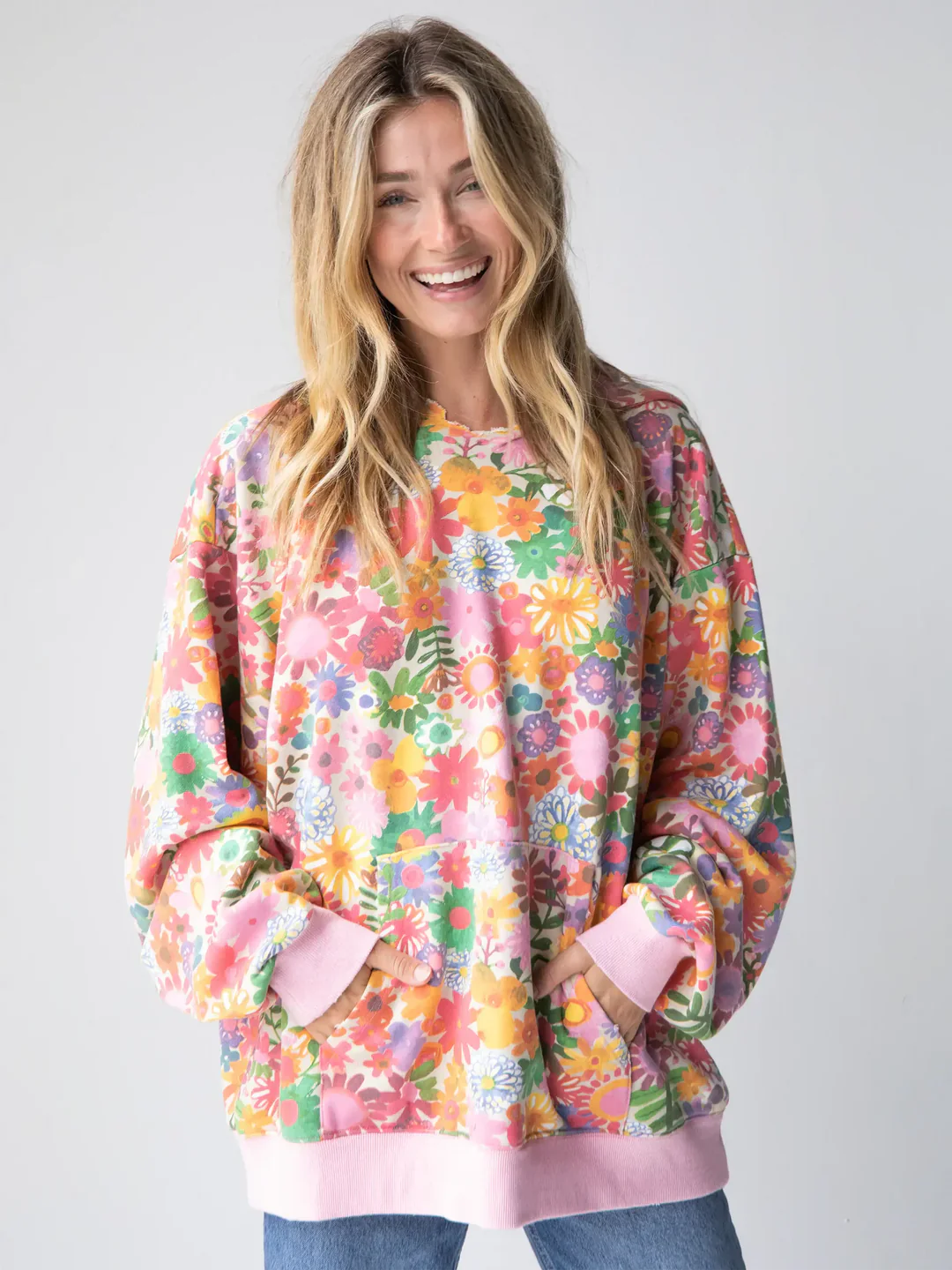 Viraler Regenbogen-Hoodie mit Blumenmuster 