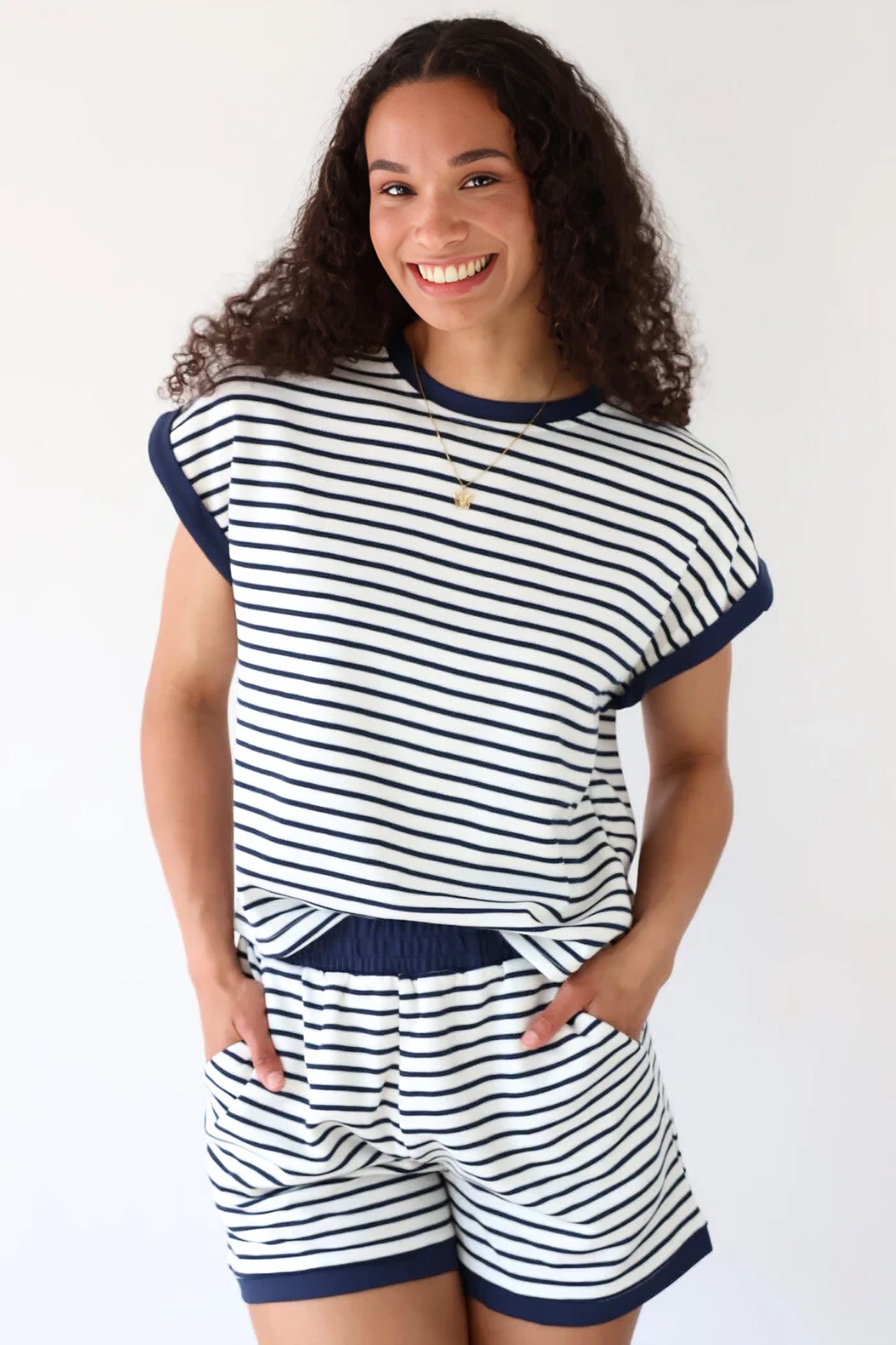 Gestreiftes Pyjama-Set