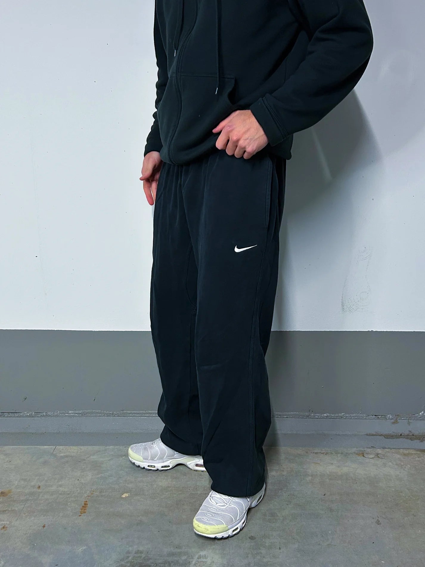 UNISEX BAGGY-SWEATPANTS