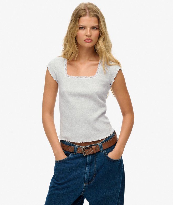 Rüschen-Shirt mit eckigem Ausschnitt für jeden Tag