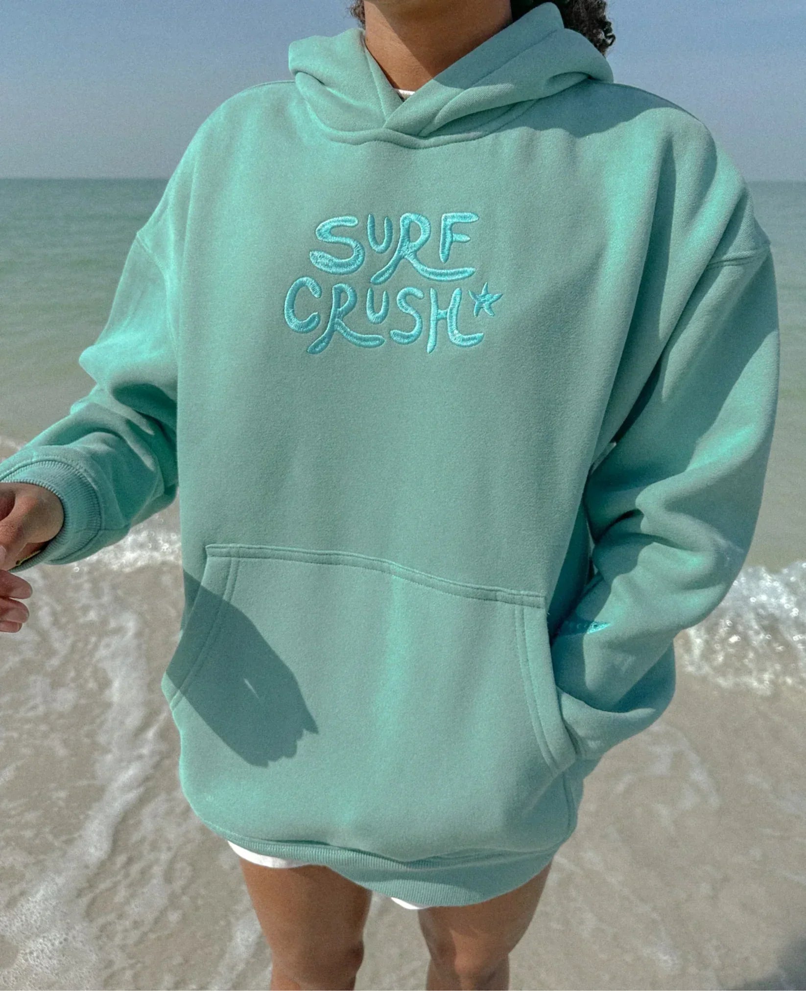 Whispering Tides Kapuzenpullover